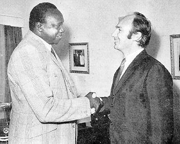 H.H. The Aga Khan meets with President Idi Amin of Uganda  1972-01-01